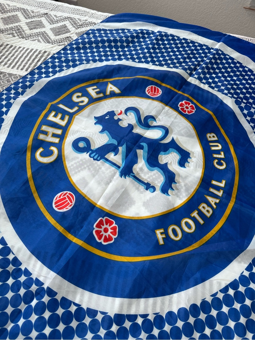 Chelsea Football Club Round Blue Crest Flag
